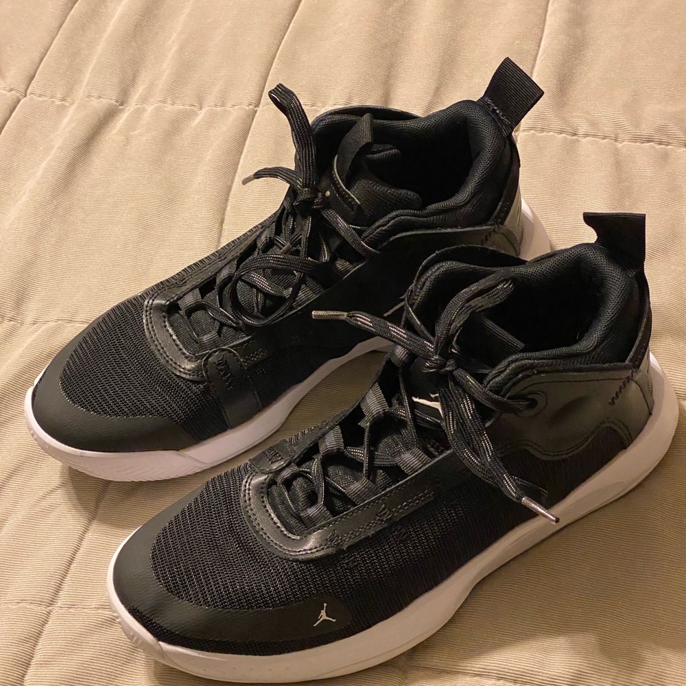 Men’s Air Jordan Jumpman 2020 Black - BQ3449-001.  EUC.  Smoke-free home.